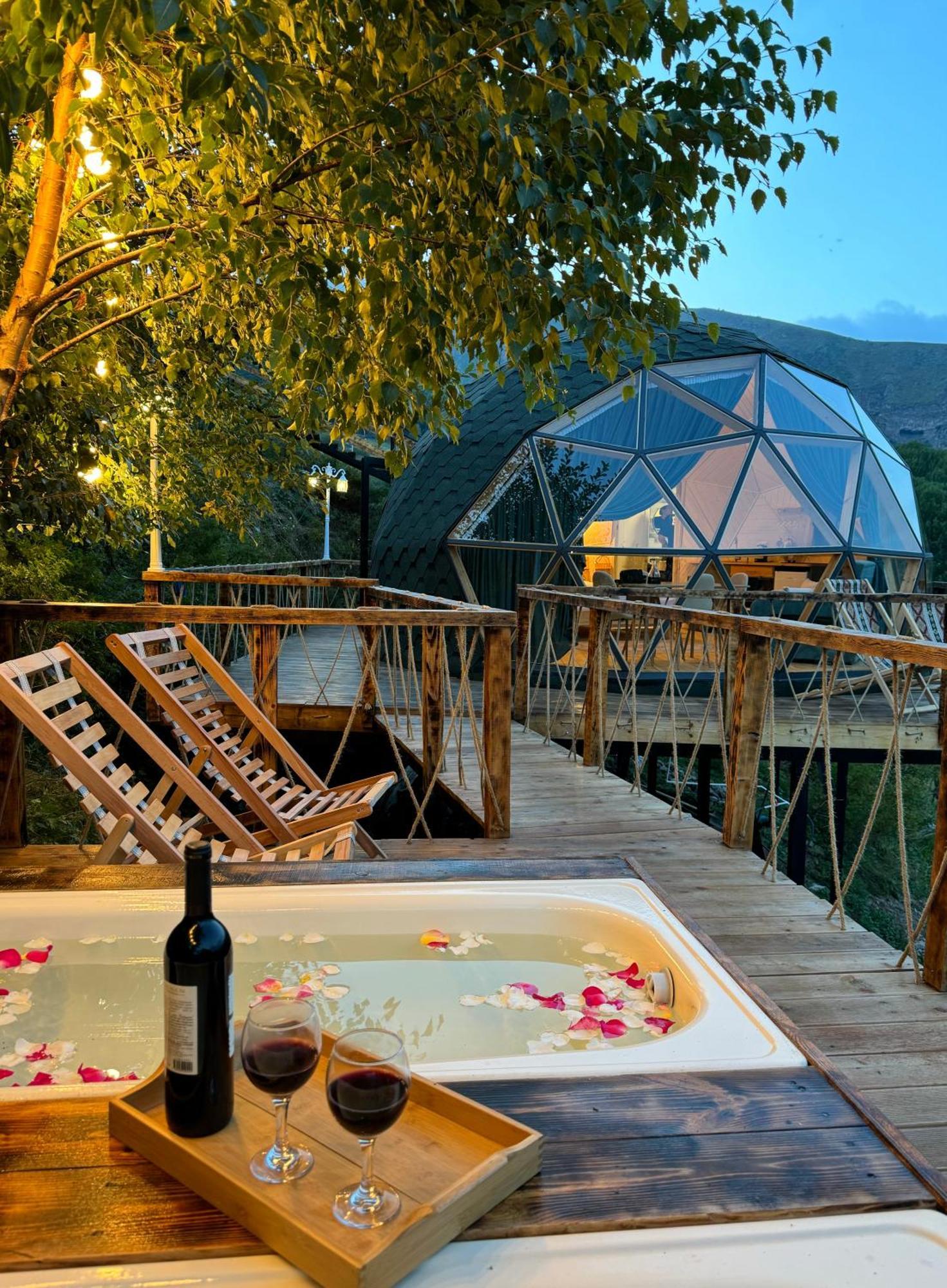 Glamping Emerald Kazbegi Exterior foto