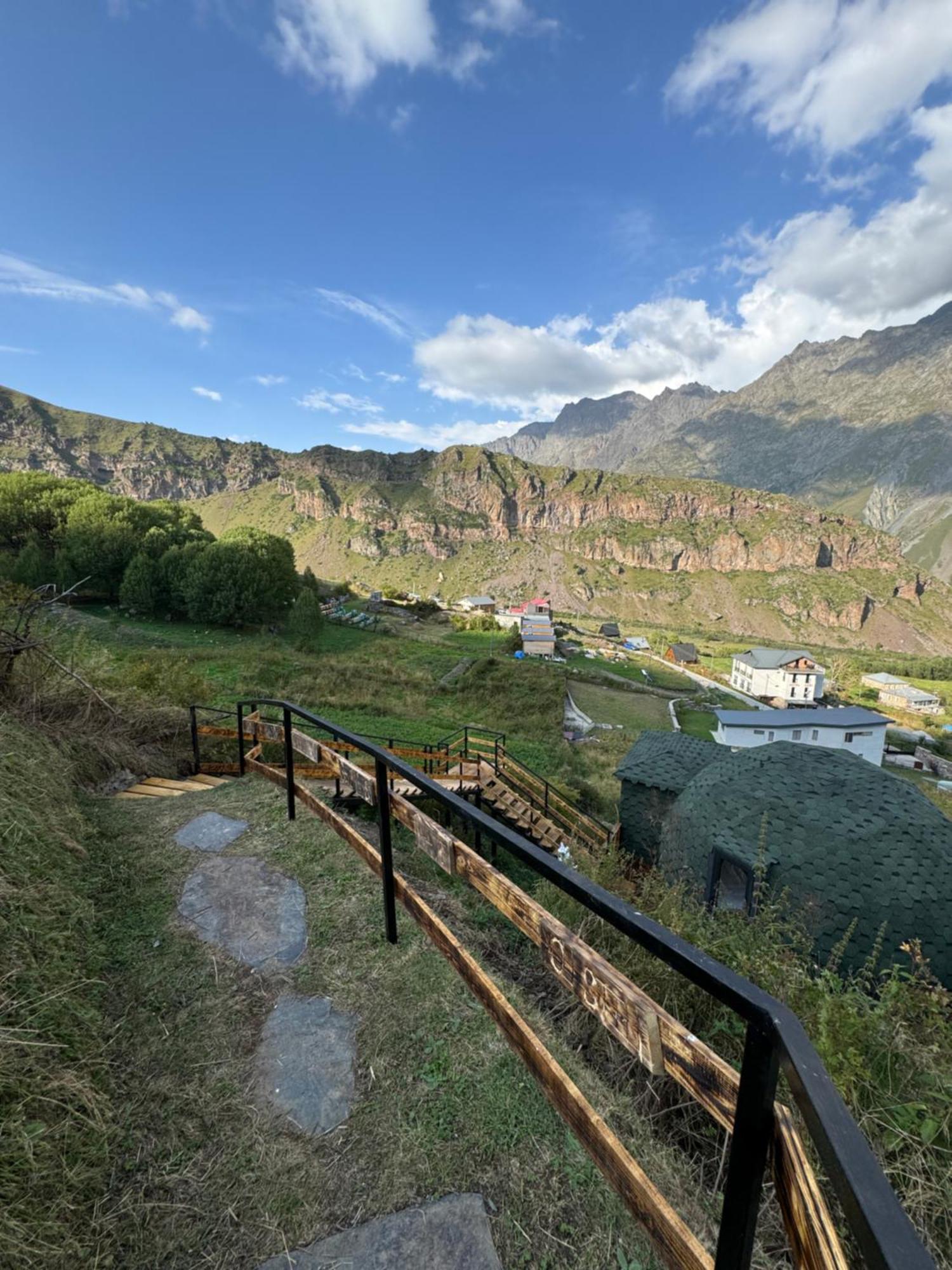 Glamping Emerald Kazbegi Exterior foto